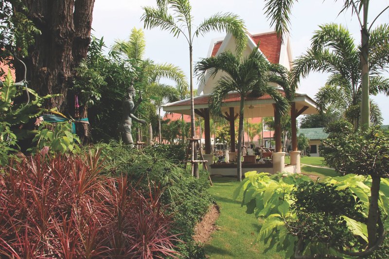 Thai Garden Resort 10