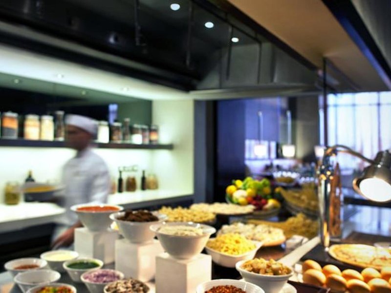 Centro Barsha 12