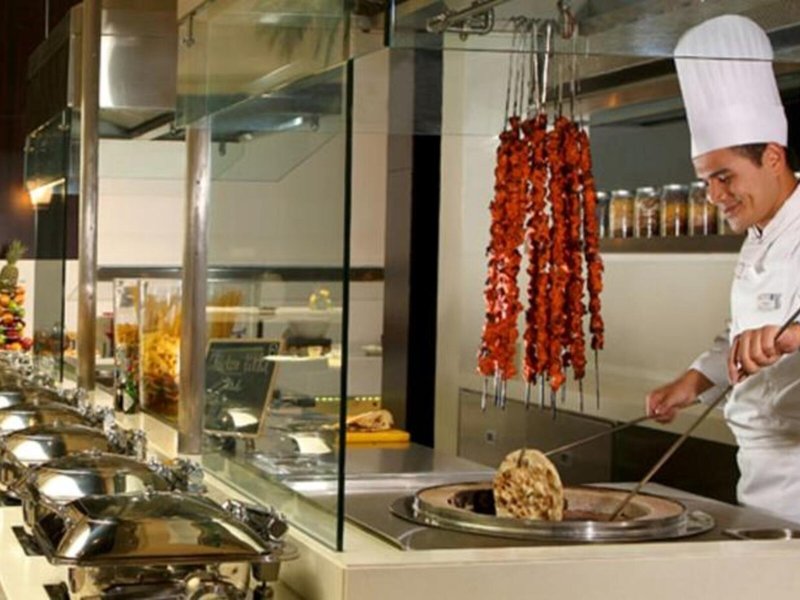 Centro Barsha 14