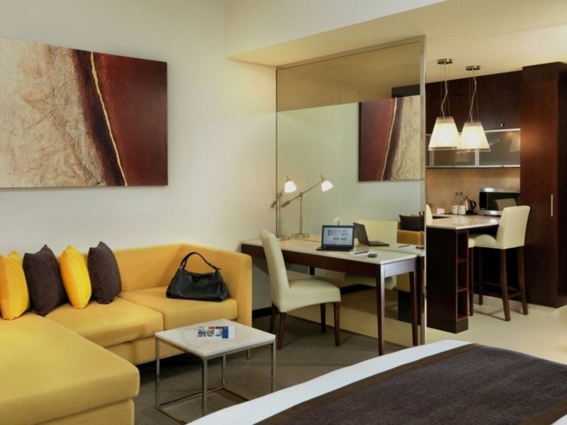 Centro Barsha 22