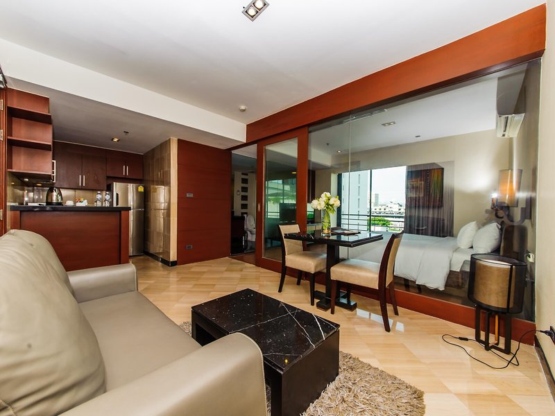 Pietra Ratchadapisek Bangkok 8