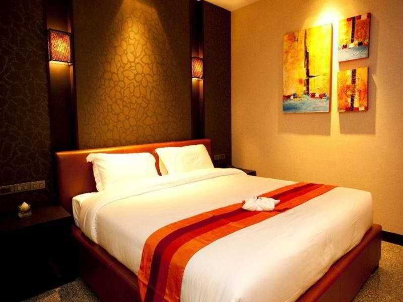 Pietra Ratchadapisek Bangkok 9