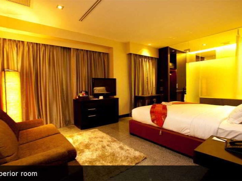 Pietra Ratchadapisek Bangkok 10