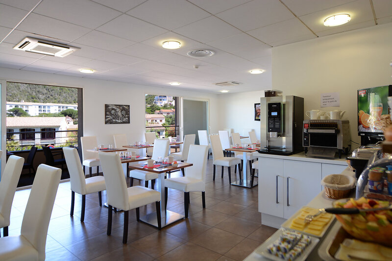 A Madonetta 15 - Breakfast Room
