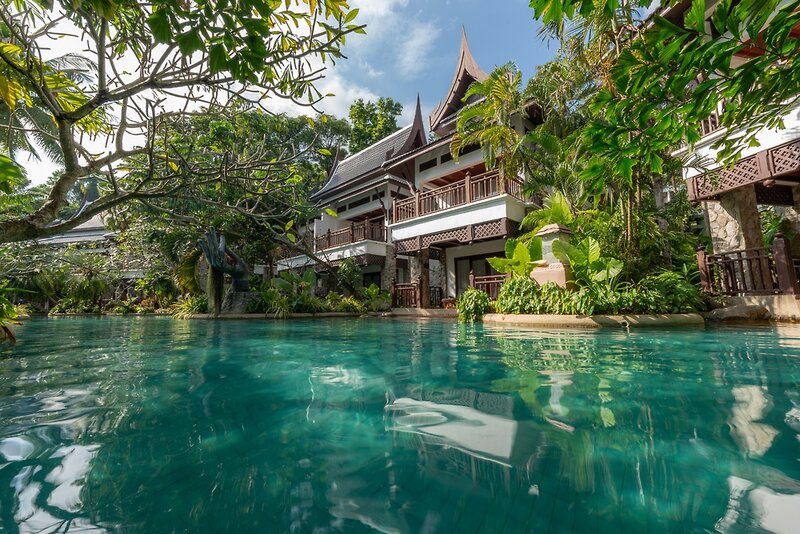 Thavorn Beach Village Resort 10