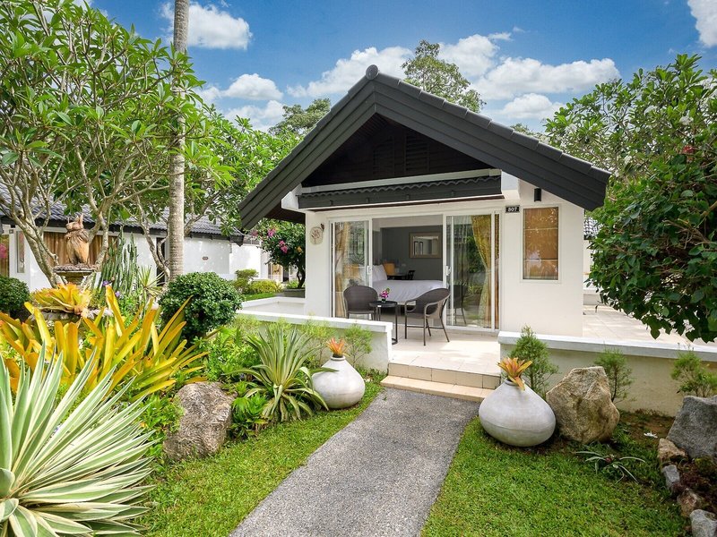 Thavorn Beach Village & Spa