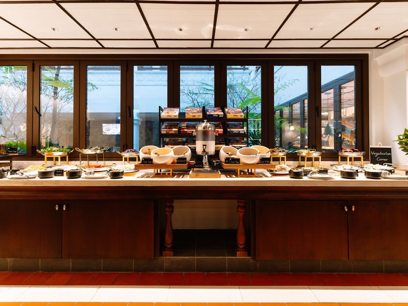 Thavorn Palm Beach 31