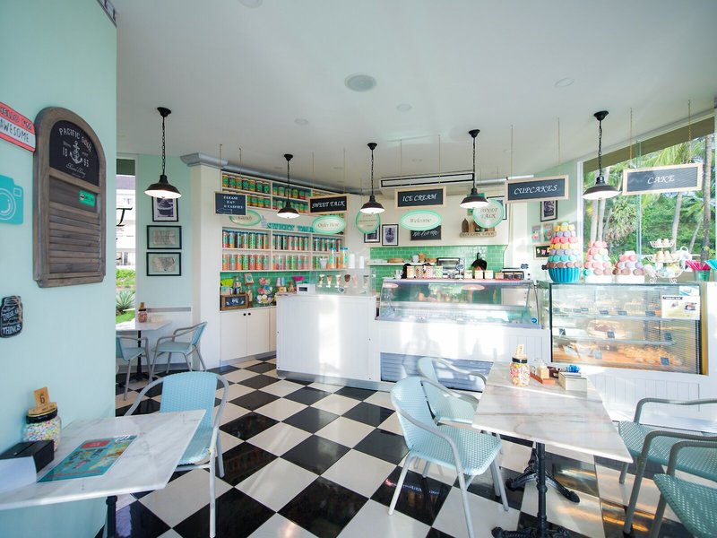 Thavorn Palm Beach 32