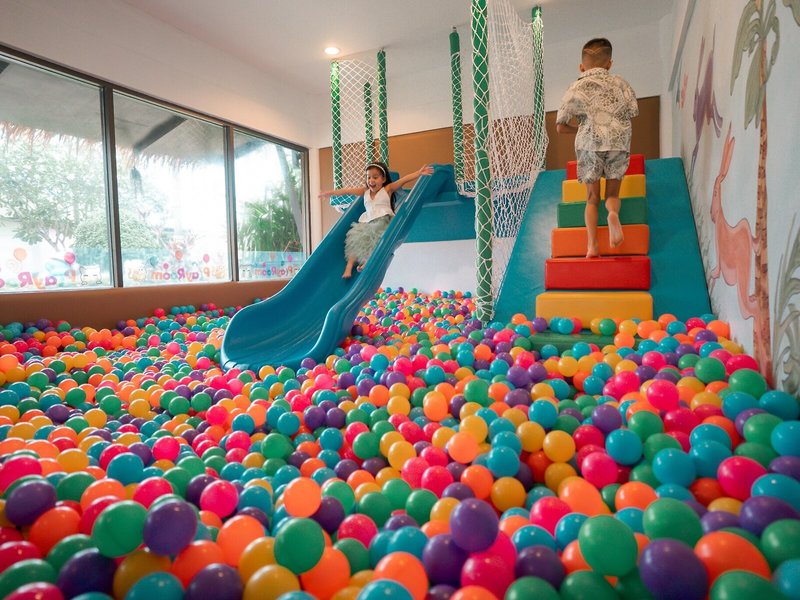 Thavorn Palm Beach 39