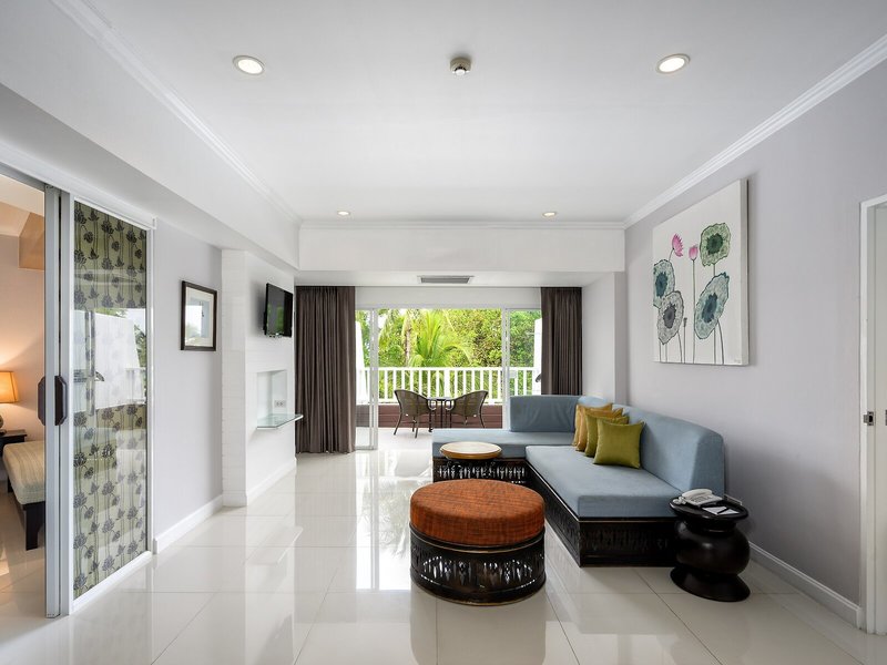 Thavorn Palm Beach 48