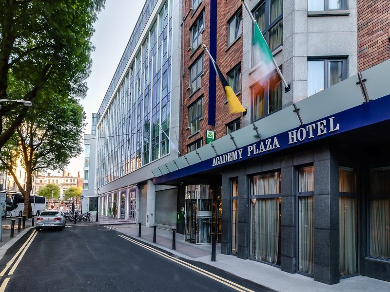 Academy Plaza Hotel 1