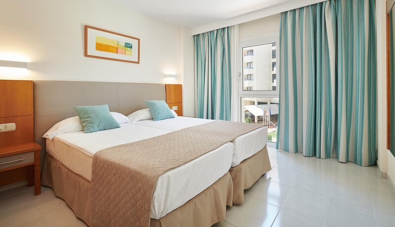 Hipotels Coma Gran 12