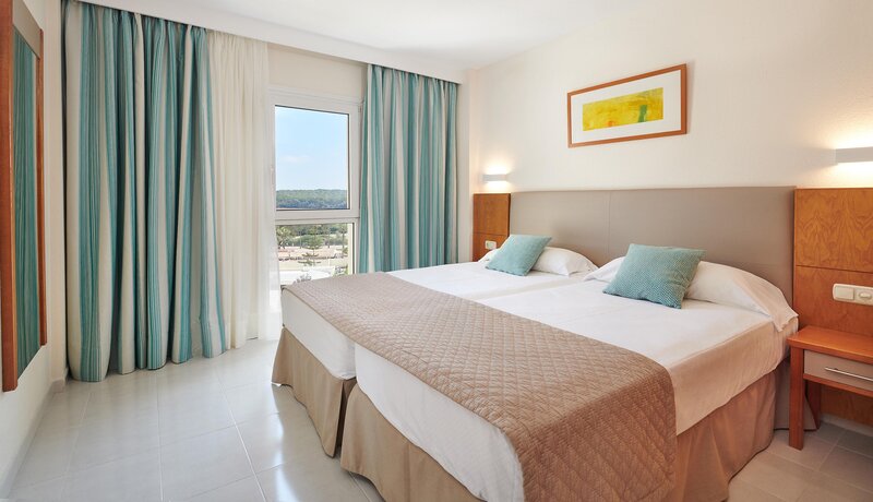 Hipotels Coma Gran 13