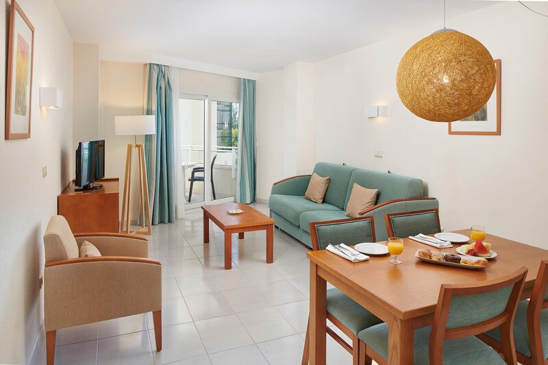 Hipotels Coma Gran 27