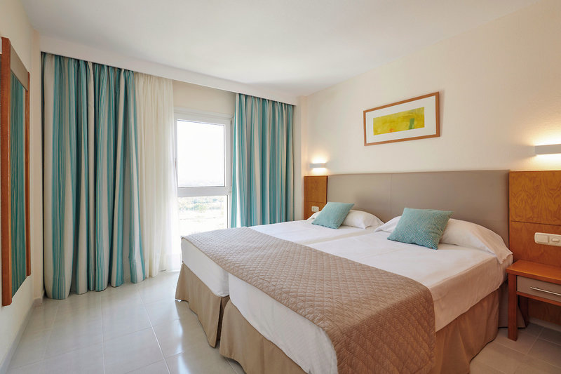 TUI FAMILY LIFE Coma Gran 6 - Room Example