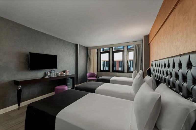 Golden City Hotel 13