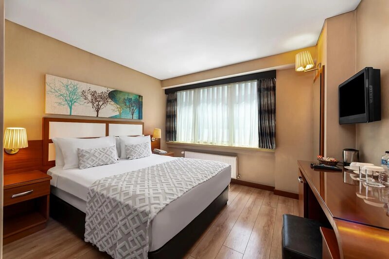 Golden City Hotel 17