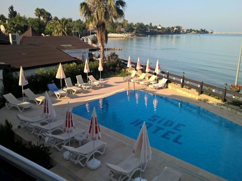 Side Beach Club 11