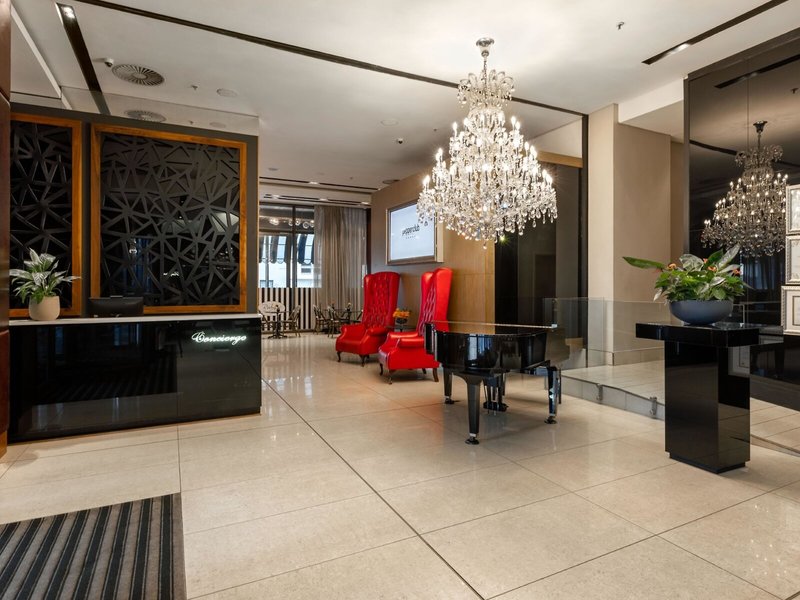 Pepperclub Hotel 4