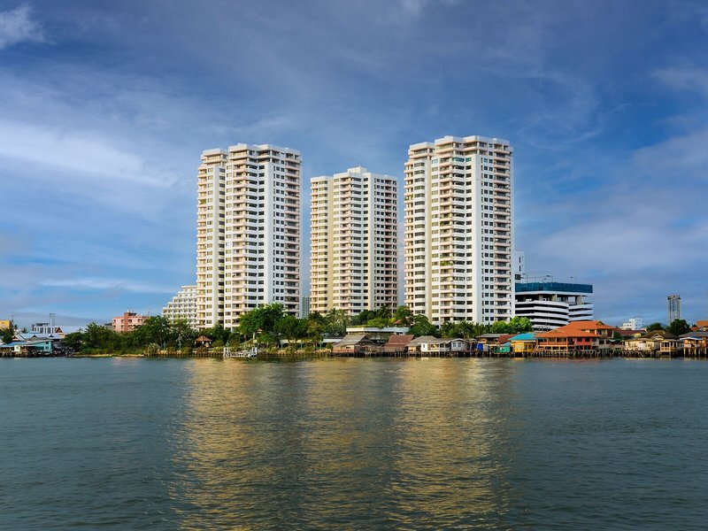 Riverine Place Hotel and Residence 5