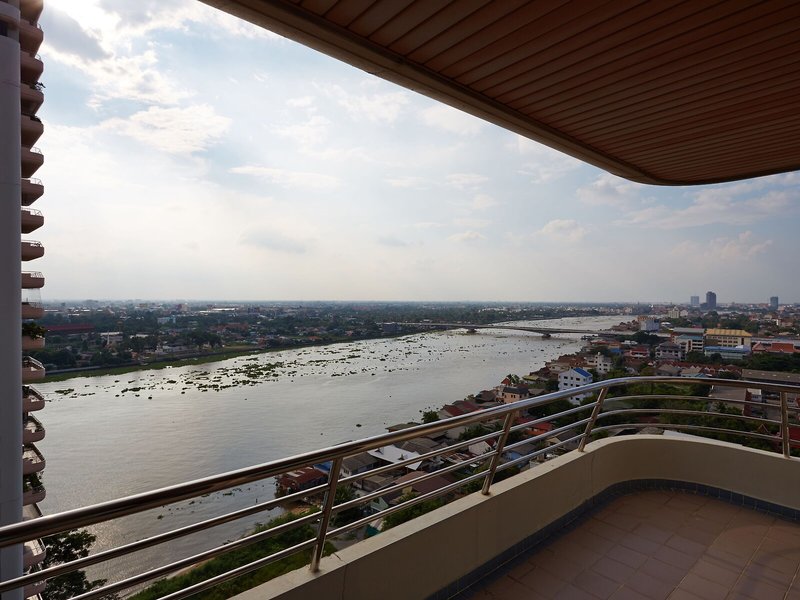 Riverine Place Hotel and Residence 6