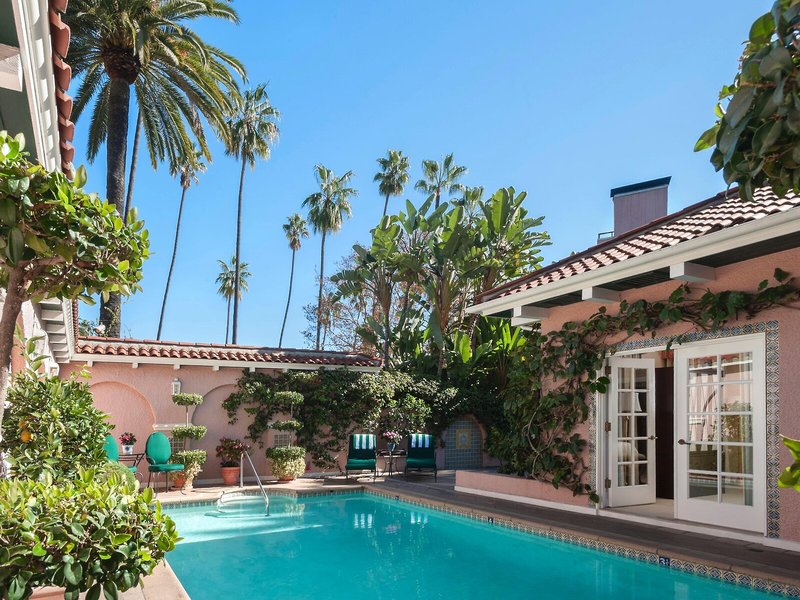 The Beverly Hills 26