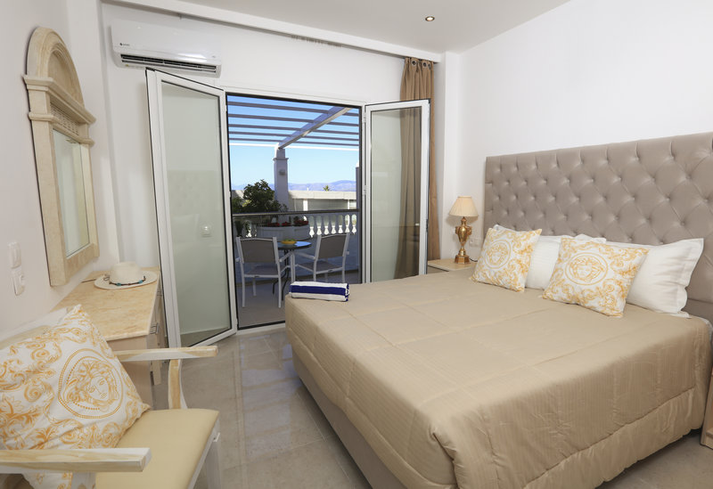 Cavomarina Beach Hotel 2