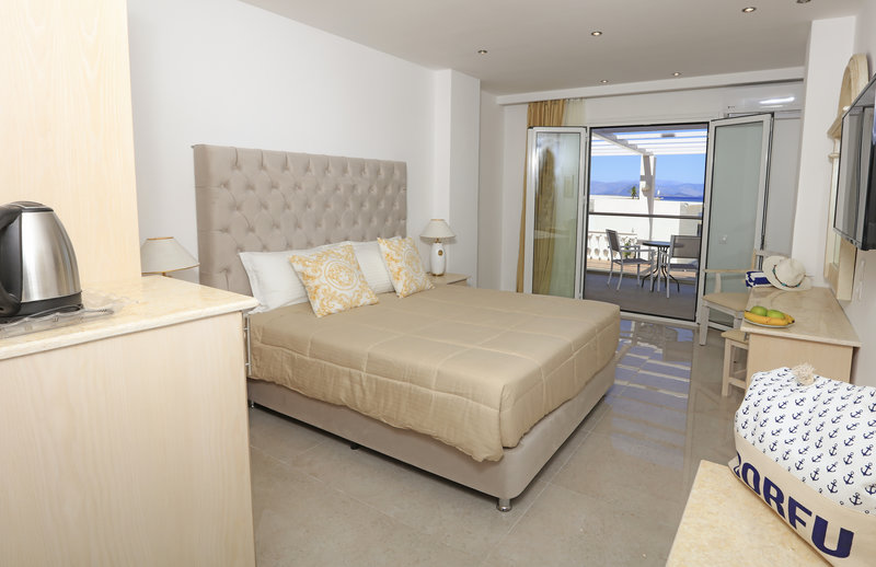 Cavomarina Beach Hotel 3