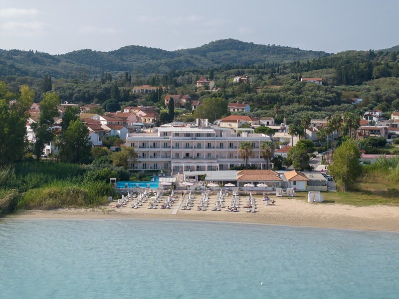 Cavomarina Beach Hotel 9