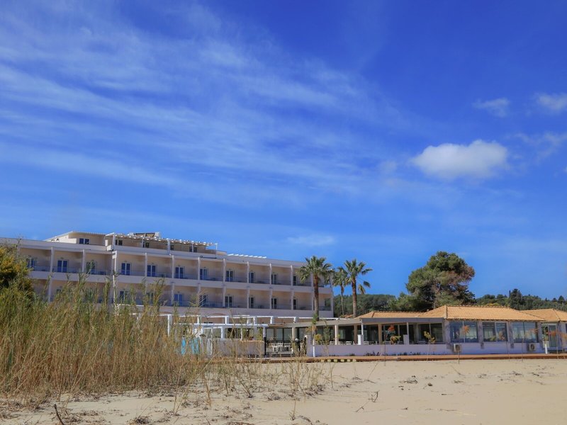 Cavomarina Beach Hotel 10