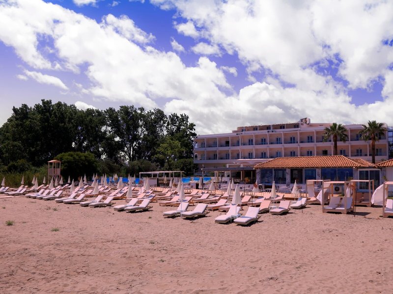 Cavomarina Beach Hotel 11