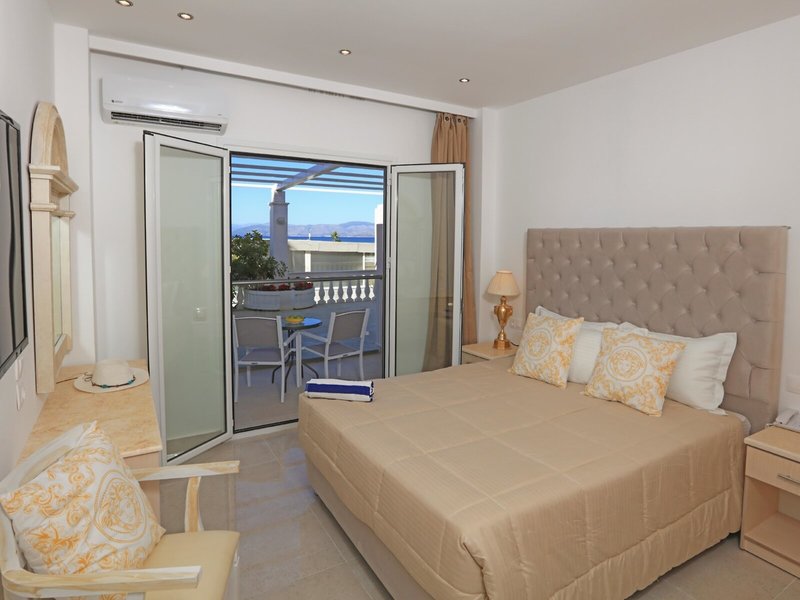 Cavomarina Beach Hotel 39