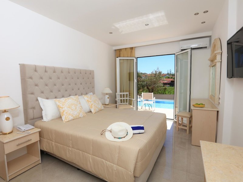 Cavomarina Beach Hotel 42