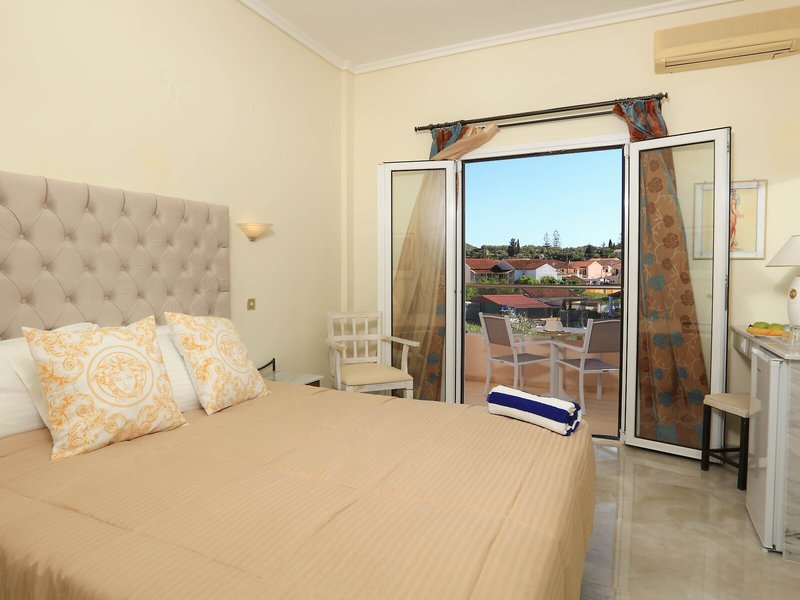 Cavomarina Beach Hotel 48