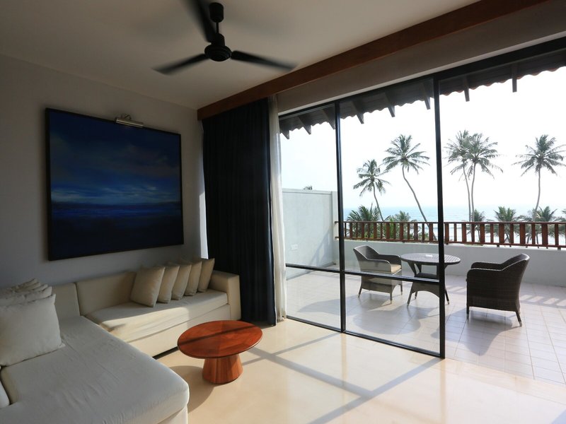 The Blue Water 18