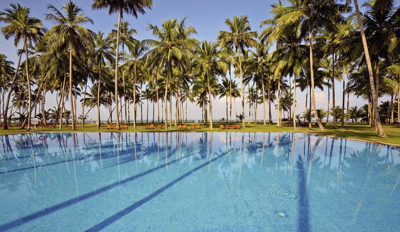 The Blue Water Hotel 8