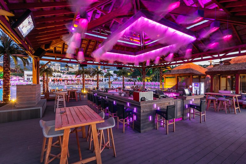 Cratos Premium Hotel & Casino 20