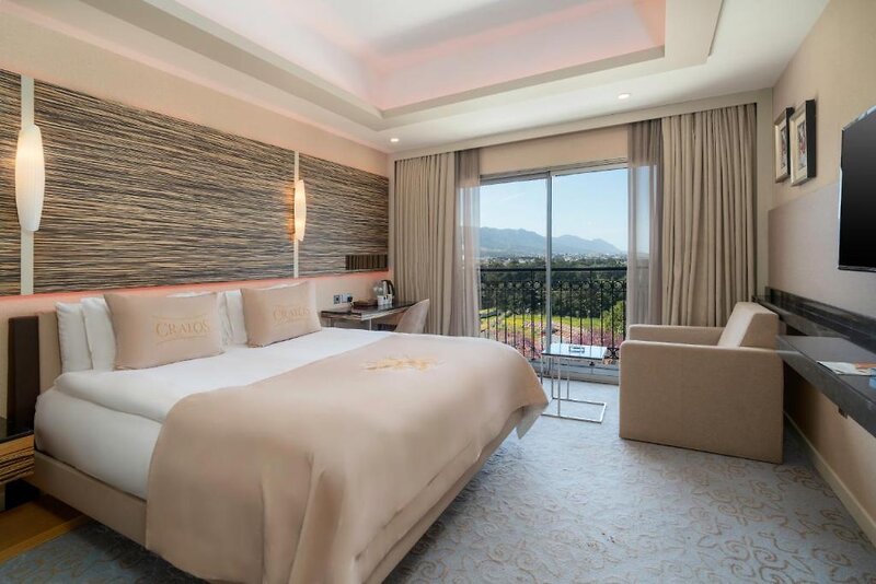 Cratos Premium Hotel & Casino 26