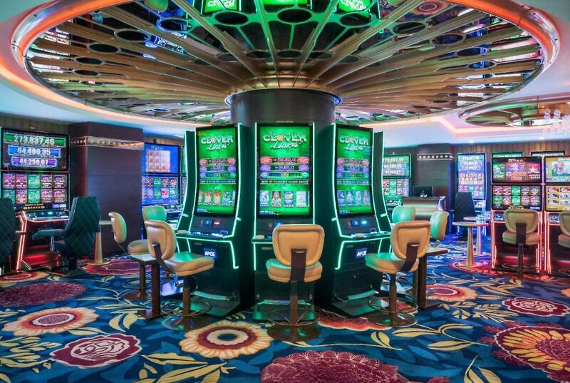 Cratos Premium Hotel & Casino 32