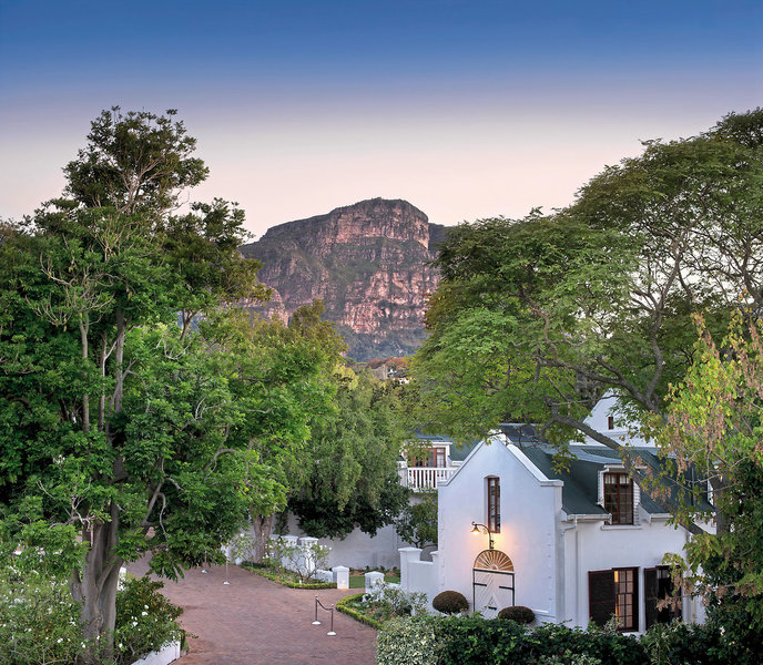 The Cellars-Hohenort Hotel 39