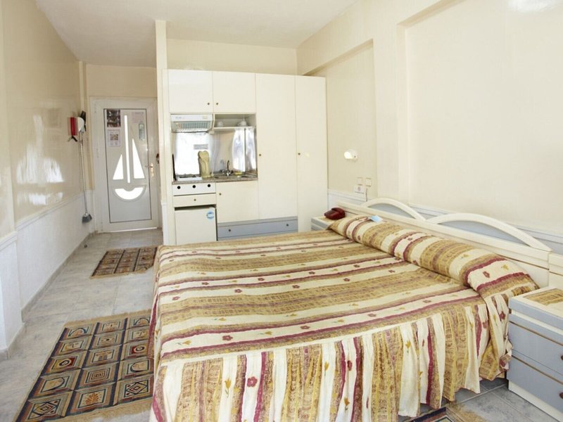 Hanioti Grand Victoria 10