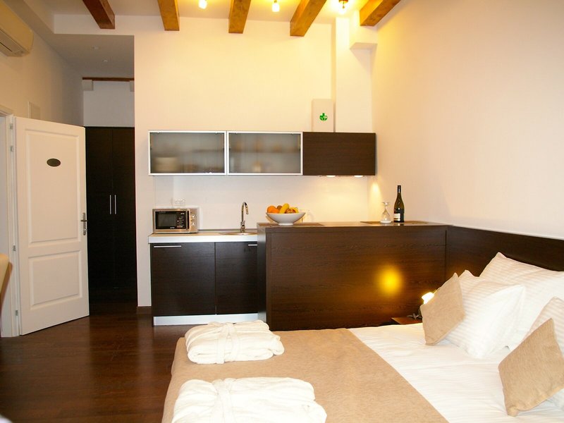 Celenga Apartments 19