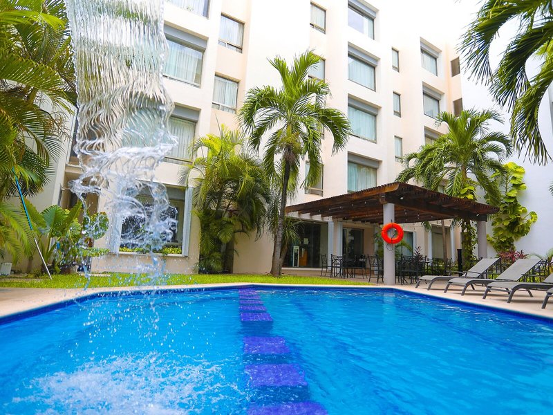 Ambiance Suites Cancun 3