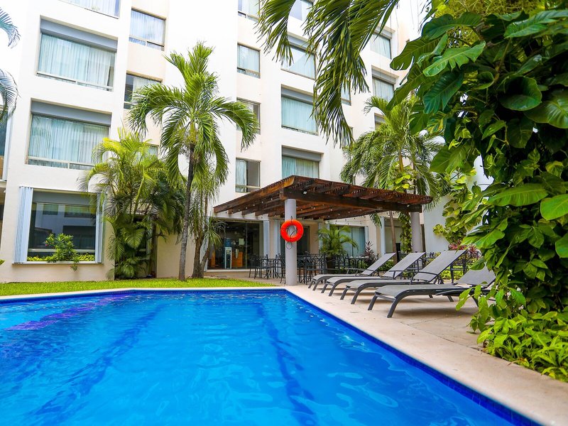 Ambiance Suites Cancun 5