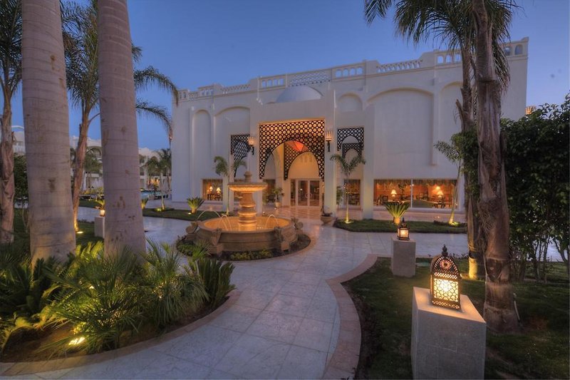 Le Royale Luxury Collection Resort  14