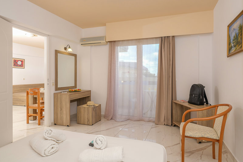 Anthoula Village Hotel 11