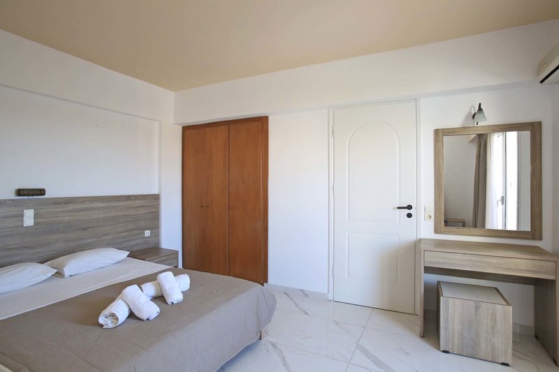Anthoula Village Hotel 7