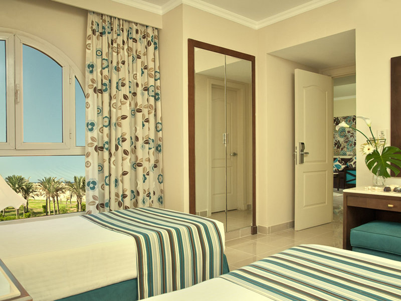 Aurora Bay Resort 10