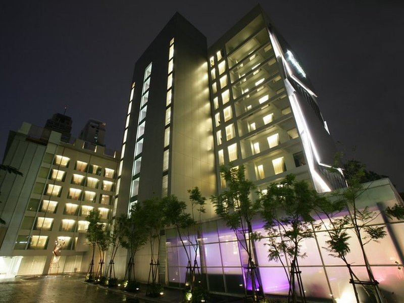 Radisson Suites Bangkok Sukhumvit