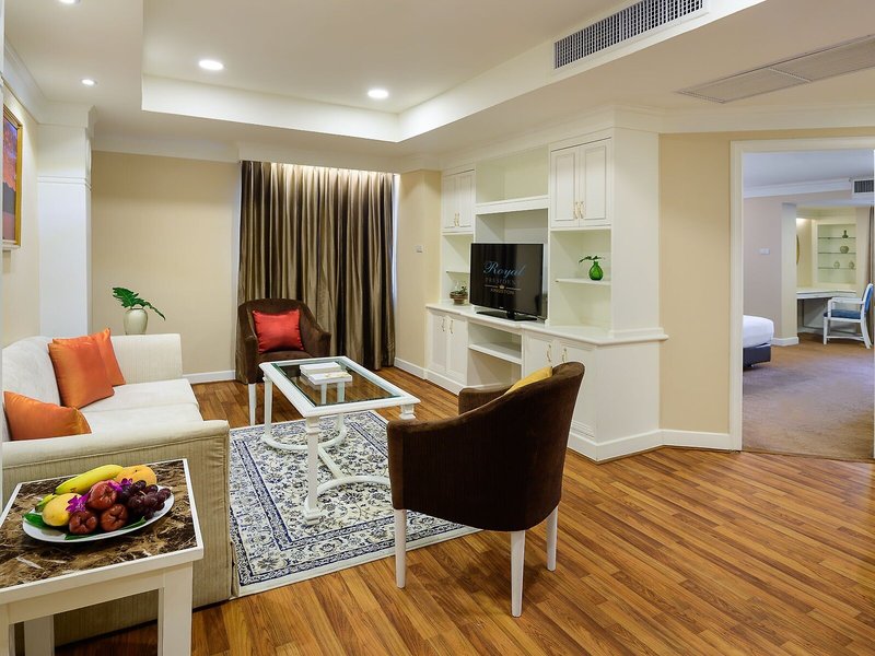 Kingston Suites 22